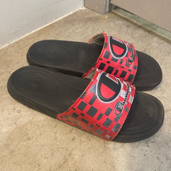Red champion slides - Picture 2 of 4